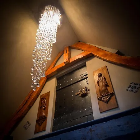 Le Clos De La Chapelle Bed and Breakfast 3*